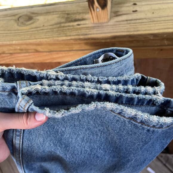 TheOpen Product Women's Super High Rise Ripped Knee Jeans Size 2 (30" Waist) - Picture 6 of 9